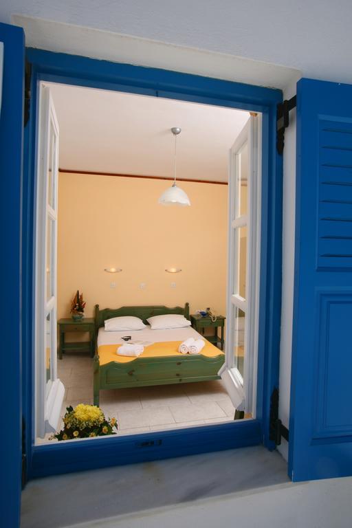 Poseidon Hotel Chora de Ios Habitación foto