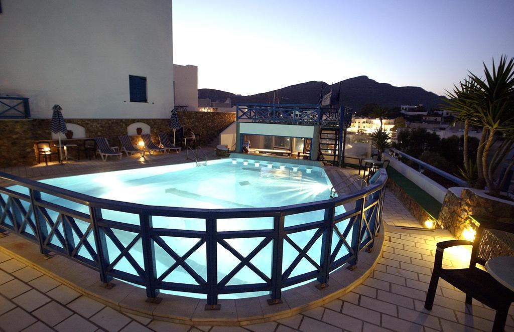 Poseidon Hotel Chora de Ios Exterior foto